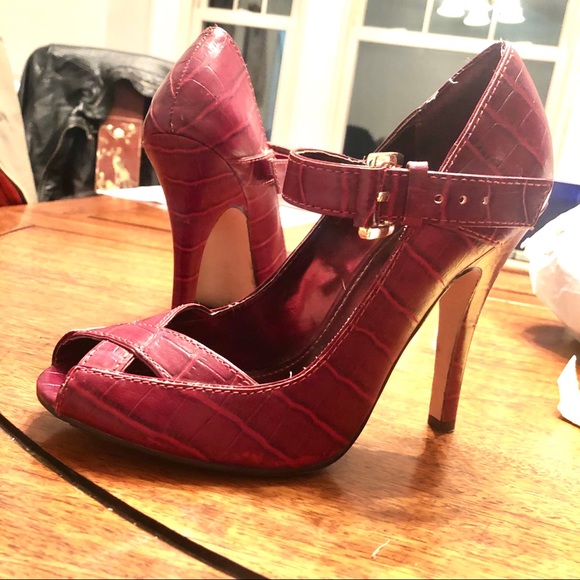 SOLD Pinup Vintage Inspo Snake Skin Peep Toe Heels - Picture 2 of 4